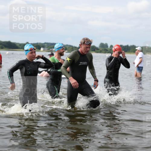 21.06.2026 - Viking Triathlon Michael Strokosch http://msf.ph/oto/9822855 21.06.2026 10:35:55 Schwimmen 20, 137, 200, 202, 360, 472, 530, 560, 651 meine-sportfotos.de