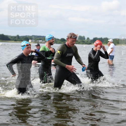 21.06.2026 - Viking Triathlon Michael Strokosch http://msf.ph/oto/9822856 21.06.2026 10:35:55 Schwimmen 20, 137, 200, 202, 360, 472, 530, 560, 651 meine-sportfotos.de