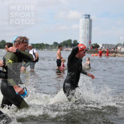 21.06.2026 - Viking Triathlon Michael Strokosch http://msf.ph/oto/9822863 21.06.2026 10:35:57 Schwimmen 20, 137, 200, 202, 323, 360, 472, 530, 560, 651, 656 meine-sportfotos.de