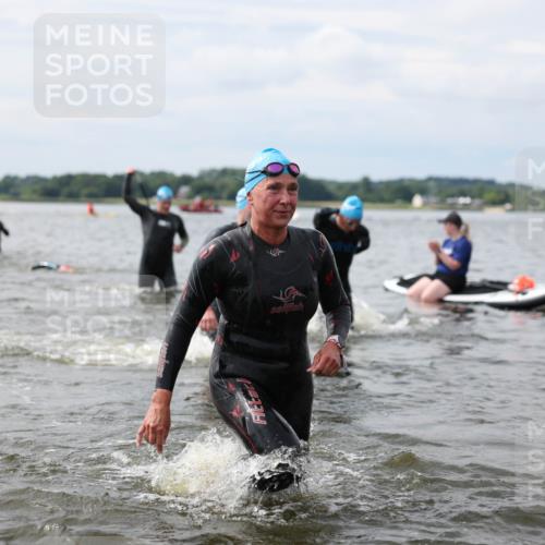 21.06.2026 - Viking Triathlon Michael Strokosch http://msf.ph/oto/9822881 21.06.2026 10:36:03 Schwimmen 20, 137, 200, 202, 205, 323, 360, 472, 530, 556, 560, 651, 656 meine-sportfotos.de