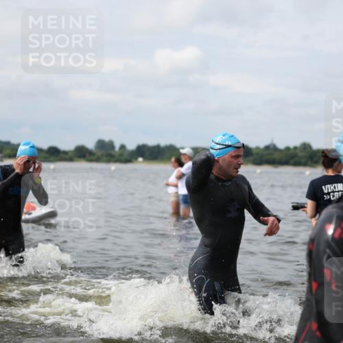 21.06.2026 - Viking Triathlon Michael Strokosch http://msf.ph/oto/9822885 21.06.2026 10:36:05 Schwimmen 20, 113, 200, 202, 205, 323, 360, 530, 556, 560, 656 meine-sportfotos.de