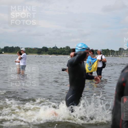 21.06.2026 - Viking Triathlon Michael Strokosch http://msf.ph/oto/9822887 21.06.2026 10:36:06 Schwimmen 16, 20, 113, 200, 205, 323, 360, 530, 556, 560, 656 meine-sportfotos.de