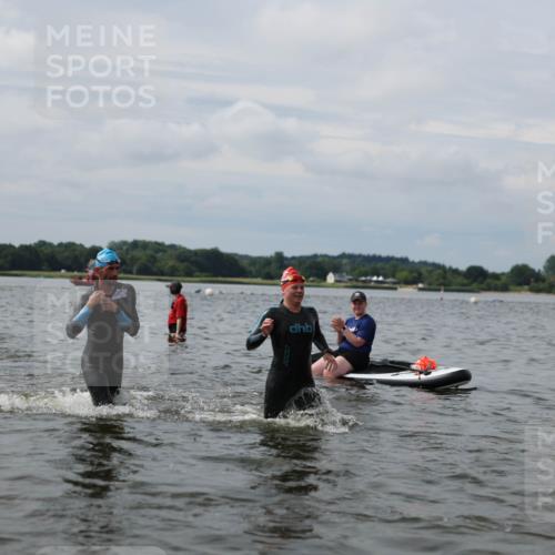 21.06.2026 - Viking Triathlon Michael Strokosch http://msf.ph/oto/9822901 21.06.2026 10:36:11 Schwimmen 16, 43, 113, 200, 205, 323, 360, 475, 530, 556, 560, 604, 656 meine-sportfotos.de