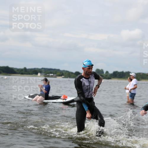 21.06.2026 - Viking Triathlon Michael Strokosch http://msf.ph/oto/9822911 21.06.2026 10:36:14 Schwimmen 16, 43, 113, 200, 205, 323, 475, 543, 556, 560, 604, 656 meine-sportfotos.de