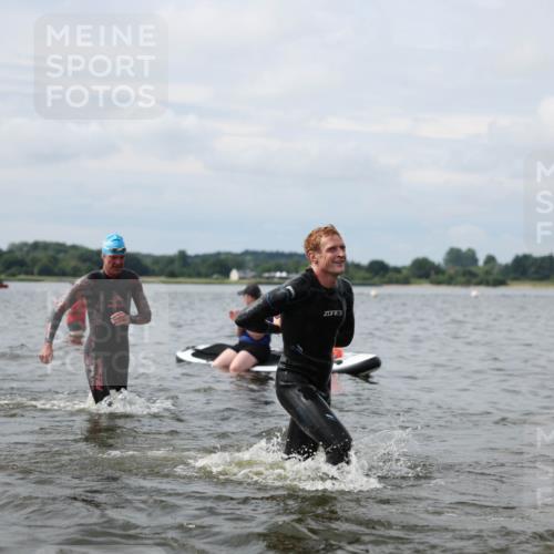 21.06.2026 - Viking Triathlon Michael Strokosch http://msf.ph/oto/9822919 21.06.2026 10:36:17 Schwimmen 16, 43, 113, 205, 323, 475, 543, 556, 560, 604, 612, 656 meine-sportfotos.de