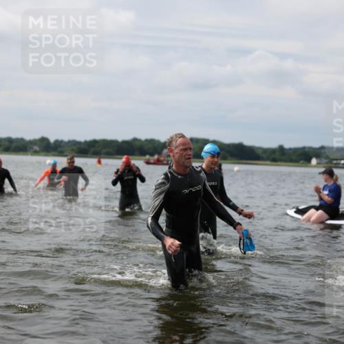 21.06.2026 - Viking Triathlon Michael Strokosch http://msf.ph/oto/9822924 21.06.2026 10:36:19 Schwimmen 16, 43, 113, 205, 323, 404, 475, 543, 556, 604, 612, 656 meine-sportfotos.de