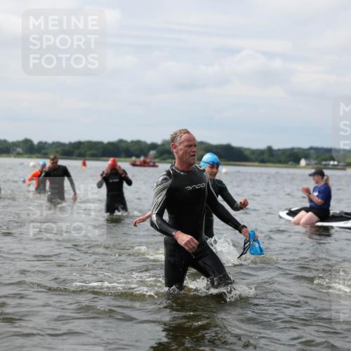 21.06.2026 - Viking Triathlon Michael Strokosch http://msf.ph/oto/9822925 21.06.2026 10:36:20 Schwimmen 16, 43, 113, 205, 323, 404, 475, 543, 556, 604, 612, 656 meine-sportfotos.de