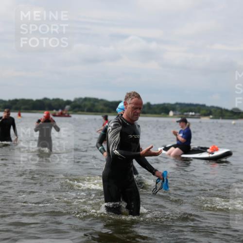 21.06.2026 - Viking Triathlon Michael Strokosch http://msf.ph/oto/9822927 21.06.2026 10:36:20 Schwimmen 16, 43, 113, 205, 323, 404, 475, 543, 556, 604, 612, 656 meine-sportfotos.de