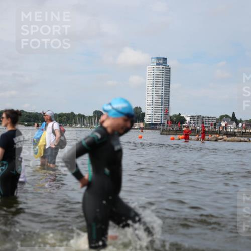21.06.2026 - Viking Triathlon Michael Strokosch http://msf.ph/oto/9822937 21.06.2026 10:36:24 Schwimmen 16, 43, 113, 205, 219, 404, 475, 543, 556, 604, 612, 648 meine-sportfotos.de