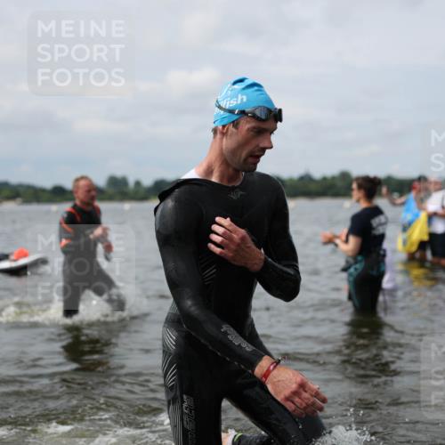 21.06.2026 - Viking Triathlon Michael Strokosch http://msf.ph/oto/9822940 21.06.2026 10:36:26 Schwimmen 16, 43, 113, 205, 219, 404, 475, 543, 604, 612, 648 meine-sportfotos.de