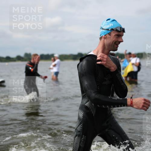 21.06.2026 - Viking Triathlon Michael Strokosch http://msf.ph/oto/9822941 21.06.2026 10:36:26 Schwimmen 16, 43, 113, 205, 219, 404, 475, 543, 604, 612, 648 meine-sportfotos.de