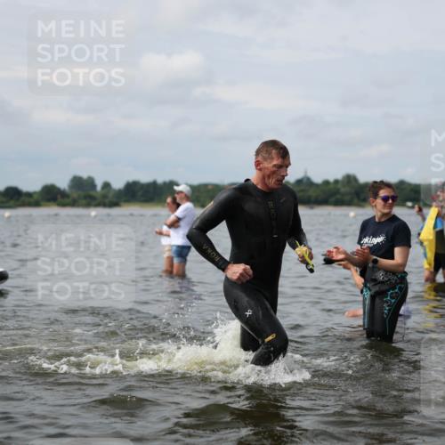 21.06.2026 - Viking Triathlon Michael Strokosch http://msf.ph/oto/9822950 21.06.2026 10:36:29 Schwimmen 16, 43, 113, 219, 404, 475, 526, 543, 604, 612, 648 meine-sportfotos.de