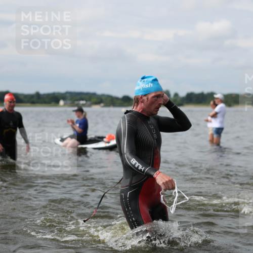 21.06.2026 - Viking Triathlon Michael Strokosch http://msf.ph/oto/9822952 21.06.2026 10:36:30 Schwimmen 16, 43, 113, 219, 404, 475, 526, 543, 604, 612, 648 meine-sportfotos.de