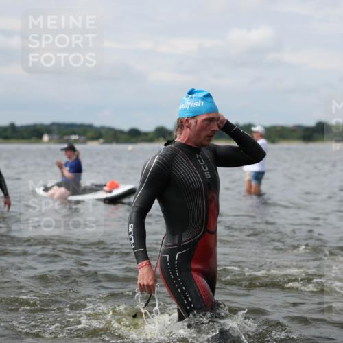 21.06.2026 - Viking Triathlon Michael Strokosch http://msf.ph/oto/9822953 21.06.2026 10:36:30 Schwimmen 16, 43, 113, 219, 404, 475, 526, 543, 604, 612, 648 meine-sportfotos.de
