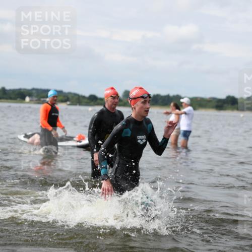 21.06.2026 - Viking Triathlon Michael Strokosch http://msf.ph/oto/9822957 21.06.2026 10:36:33 Schwimmen 43, 68, 219, 404, 475, 526, 543, 604, 612, 648 meine-sportfotos.de