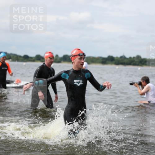 21.06.2026 - Viking Triathlon Michael Strokosch http://msf.ph/oto/9822958 21.06.2026 10:36:33 Schwimmen 43, 68, 219, 404, 475, 526, 543, 604, 612, 648 meine-sportfotos.de