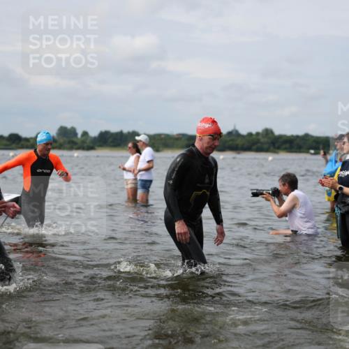 21.06.2026 - Viking Triathlon Michael Strokosch http://msf.ph/oto/9822963 21.06.2026 10:36:35 Schwimmen 68, 87, 219, 364, 404, 475, 526, 543, 604, 612, 648 meine-sportfotos.de