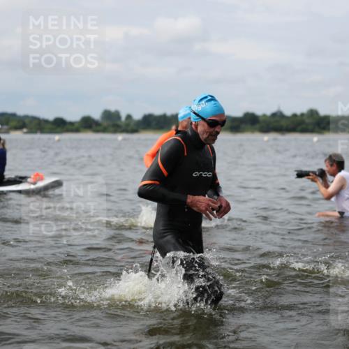 21.06.2026 - Viking Triathlon Michael Strokosch http://msf.ph/oto/9822967 21.06.2026 10:36:36 Schwimmen 68, 87, 219, 364, 404, 526, 543, 606, 612, 648 meine-sportfotos.de