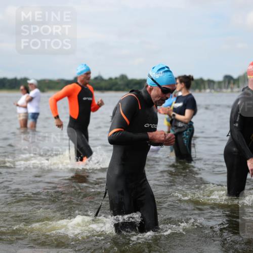 21.06.2026 - Viking Triathlon Michael Strokosch http://msf.ph/oto/9822970 21.06.2026 10:36:37 Schwimmen 68, 87, 122, 219, 364, 404, 526, 543, 606, 612, 648 meine-sportfotos.de