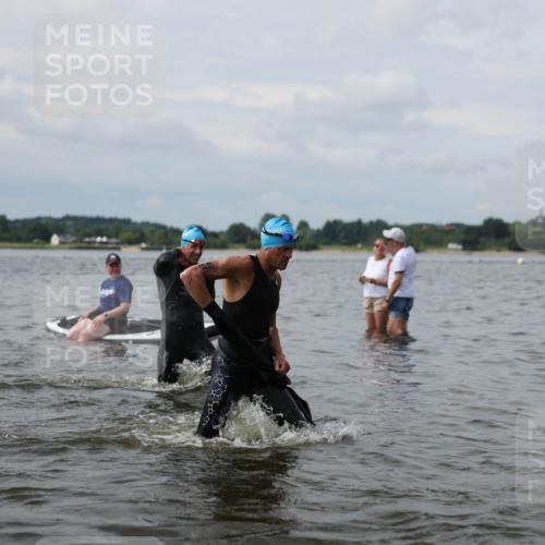 21.06.2026 - Viking Triathlon Michael Strokosch http://msf.ph/oto/9822982 21.06.2026 10:36:47 Schwimmen 68, 84, 87, 122, 186, 219, 325, 364, 395, 407, 526, 606, 648 meine-sportfotos.de