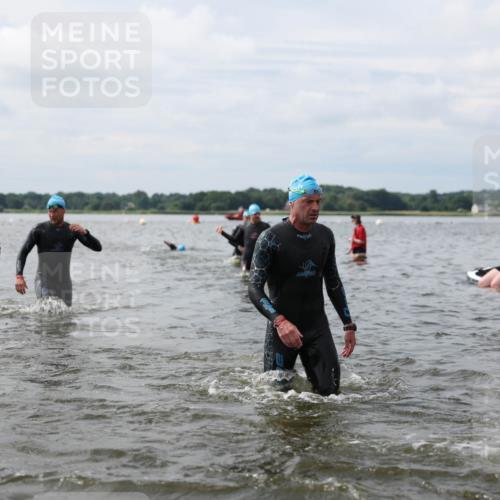 21.06.2026 - Viking Triathlon Michael Strokosch http://msf.ph/oto/9823009 21.06.2026 10:36:57 Schwimmen 68, 84, 87, 122, 142, 186, 325, 364, 395, 407, 553, 606 meine-sportfotos.de