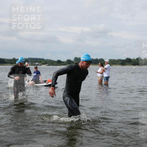 21.06.2026 - Viking Triathlon Michael Strokosch http://msf.ph/oto/9823024 21.06.2026 10:37:03 Schwimmen 84, 89, 142, 186, 325, 395, 407, 455, 553 meine-sportfotos.de