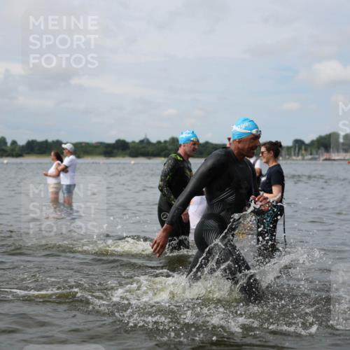 21.06.2026 - Viking Triathlon Michael Strokosch http://msf.ph/oto/9823047 21.06.2026 10:37:18 Schwimmen 64, 89, 111, 239, 370, 450, 455, 545 meine-sportfotos.de