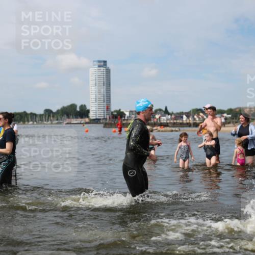 21.06.2026 - Viking Triathlon Michael Strokosch http://msf.ph/oto/9823052 21.06.2026 10:37:20 Schwimmen 64, 89, 111, 239, 370, 450, 455, 545 meine-sportfotos.de