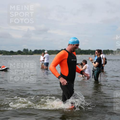 21.06.2026 - Viking Triathlon Michael Strokosch http://msf.ph/oto/9823063 21.06.2026 10:37:24 Schwimmen 64, 89, 111, 239, 370, 450, 455, 513, 545 meine-sportfotos.de