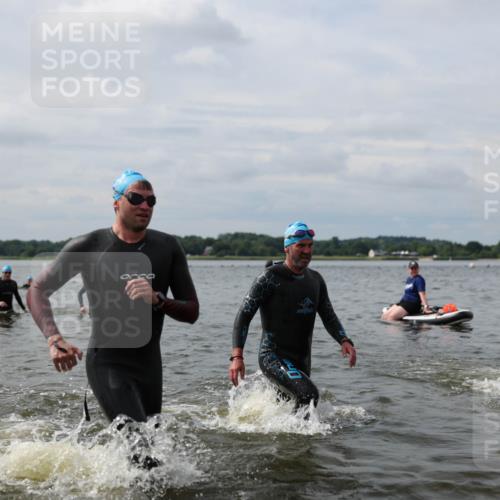 21.06.2026 - Viking Triathlon Michael Strokosch http://msf.ph/oto/9823079 21.06.2026 10:37:36 Schwimmen 111, 197, 239, 243, 467, 513, 545, 633 meine-sportfotos.de