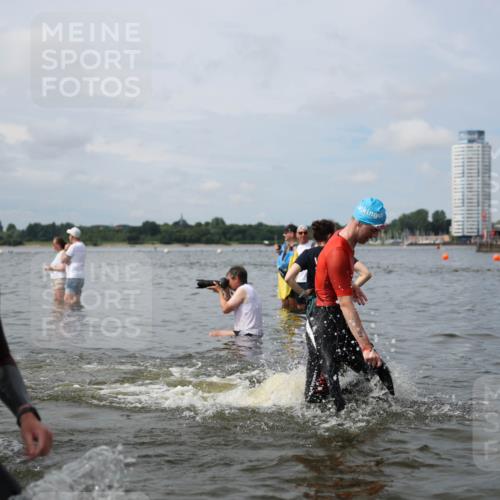 21.06.2026 - Viking Triathlon Michael Strokosch http://msf.ph/oto/9823083 21.06.2026 10:37:37 Schwimmen 111, 197, 239, 243, 467, 513, 545, 633 meine-sportfotos.de