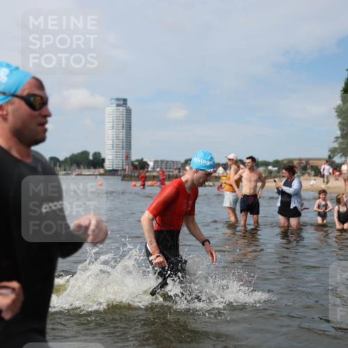 21.06.2026 - Viking Triathlon Michael Strokosch http://msf.ph/oto/9823086 21.06.2026 10:37:38 Schwimmen 111, 197, 239, 243, 467, 513, 545, 633 meine-sportfotos.de
