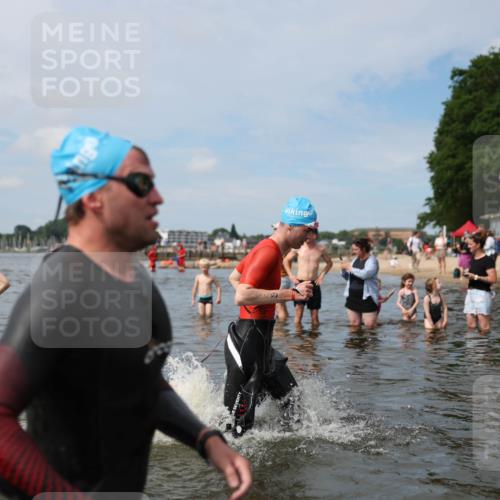 21.06.2026 - Viking Triathlon Michael Strokosch http://msf.ph/oto/9823087 21.06.2026 10:37:38 Schwimmen 111, 197, 239, 243, 467, 513, 545, 633 meine-sportfotos.de