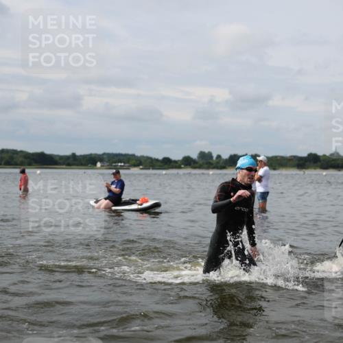21.06.2026 - Viking Triathlon Michael Strokosch http://msf.ph/oto/9823107 21.06.2026 10:37:46 Schwimmen 171, 197, 241, 243, 285, 449, 467, 513, 633 meine-sportfotos.de