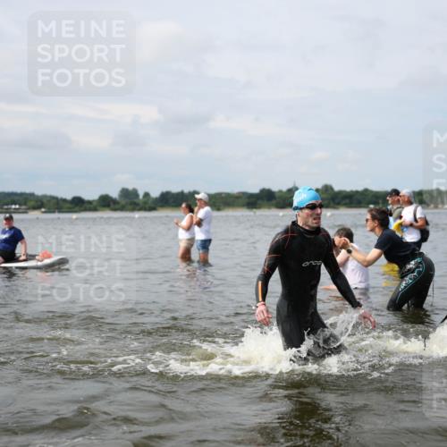 21.06.2026 - Viking Triathlon Michael Strokosch http://msf.ph/oto/9823110 21.06.2026 10:37:47 Schwimmen 171, 197, 241, 243, 285, 449, 467, 513, 633 meine-sportfotos.de
