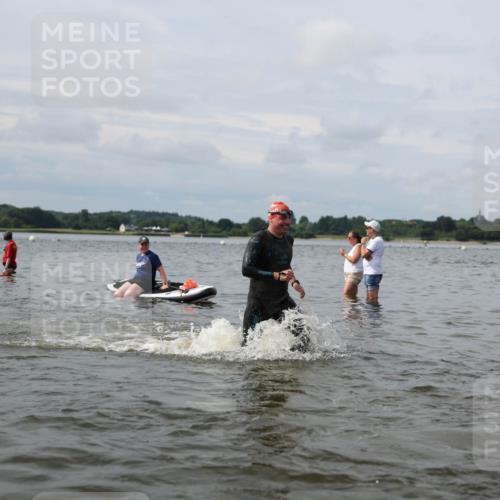 21.06.2026 - Viking Triathlon Michael Strokosch http://msf.ph/oto/9823116 21.06.2026 10:37:50 Schwimmen 99, 171, 197, 241, 243, 285, 449, 467, 633 meine-sportfotos.de