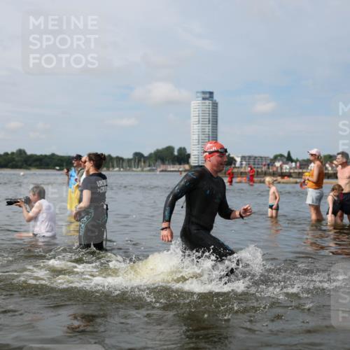 21.06.2026 - Viking Triathlon Michael Strokosch http://msf.ph/oto/9823125 21.06.2026 10:37:52 Schwimmen 80, 99, 171, 197, 241, 285, 449, 467, 633 meine-sportfotos.de