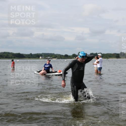21.06.2026 - Viking Triathlon Michael Strokosch http://msf.ph/oto/9823153 21.06.2026 10:38:07 Schwimmen 80, 99, 241, 315, 465 meine-sportfotos.de