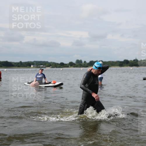21.06.2026 - Viking Triathlon Michael Strokosch http://msf.ph/oto/9823154 21.06.2026 10:38:07 Schwimmen 80, 99, 241, 315, 465 meine-sportfotos.de