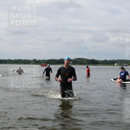 21.06.2026 - Viking Triathlon Michael Strokosch http://msf.ph/oto/9823159 21.06.2026 10:38:11 Schwimmen 80, 99, 315, 316, 465 meine-sportfotos.de
