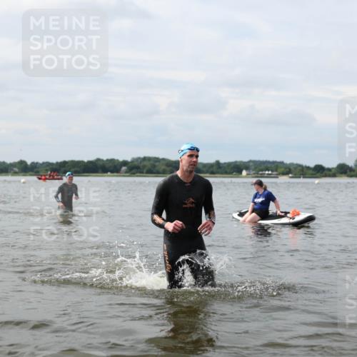 21.06.2026 - Viking Triathlon Michael Strokosch http://msf.ph/oto/9823163 21.06.2026 10:38:12 Schwimmen 80, 99, 315, 316, 465 meine-sportfotos.de