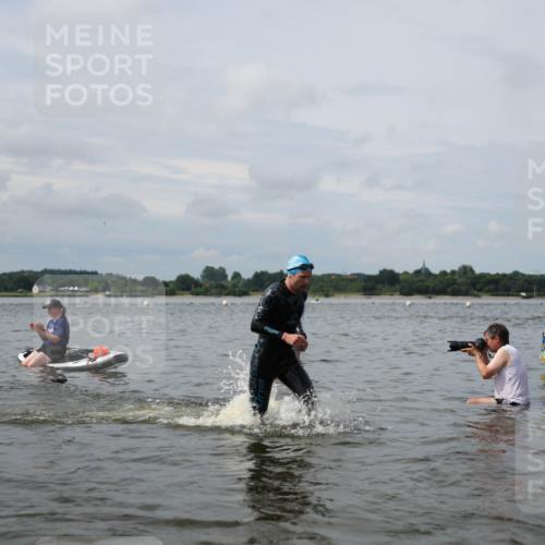 21.06.2026 - Viking Triathlon Michael Strokosch http://msf.ph/oto/9823170 21.06.2026 10:38:19 Schwimmen 55, 300, 315, 316, 465, 546, 567 meine-sportfotos.de