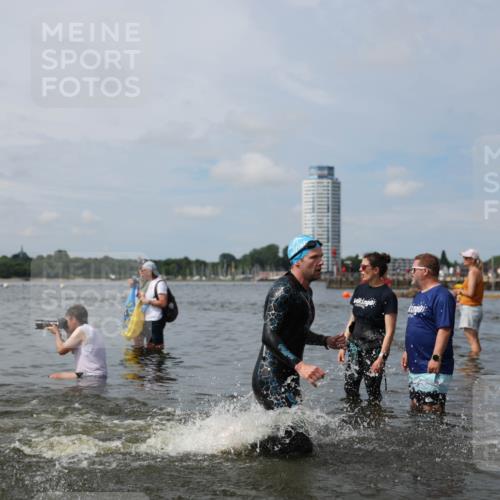 21.06.2026 - Viking Triathlon Michael Strokosch http://msf.ph/oto/9823177 21.06.2026 10:38:21 Schwimmen 55, 300, 315, 316, 397, 465, 546, 567 meine-sportfotos.de