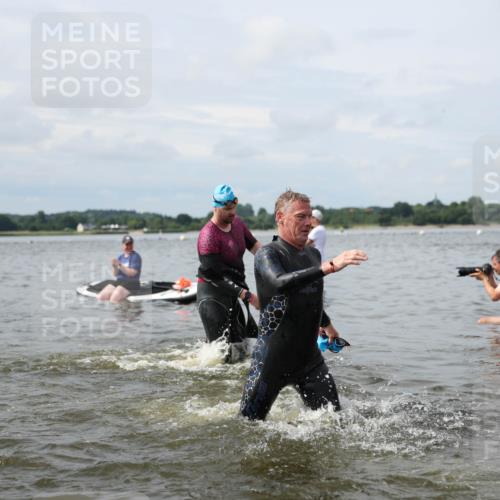 21.06.2026 - Viking Triathlon Michael Strokosch http://msf.ph/oto/9823192 21.06.2026 10:38:29 Schwimmen 53, 55, 144, 300, 303, 316, 397, 546, 567 meine-sportfotos.de
