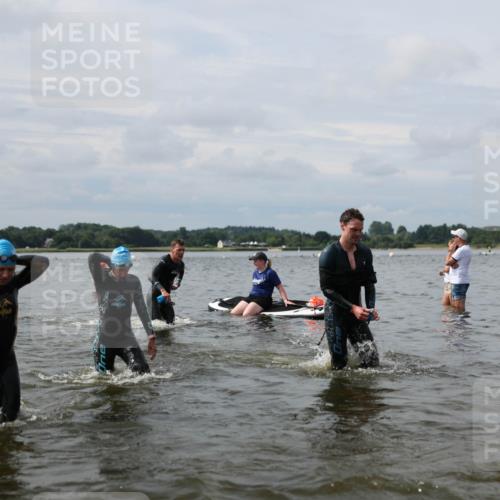 21.06.2026 - Viking Triathlon Michael Strokosch http://msf.ph/oto/9823210 21.06.2026 10:38:35 Schwimmen 53, 55, 144, 300, 303, 397, 419, 546, 567, 666 meine-sportfotos.de
