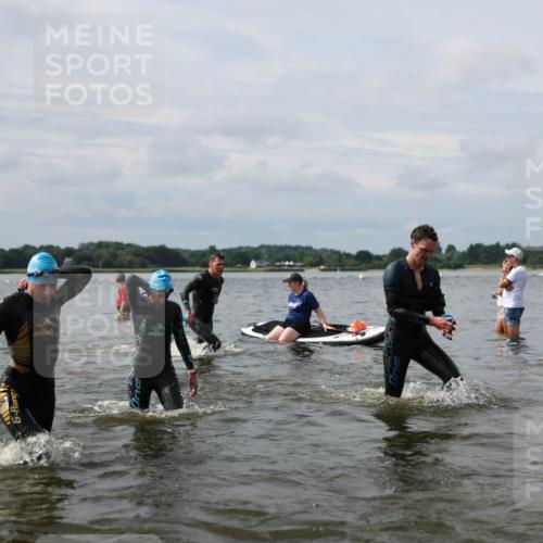 21.06.2026 - Viking Triathlon Michael Strokosch http://msf.ph/oto/9823211 21.06.2026 10:38:35 Schwimmen 53, 55, 144, 300, 303, 397, 419, 546, 567, 666 meine-sportfotos.de