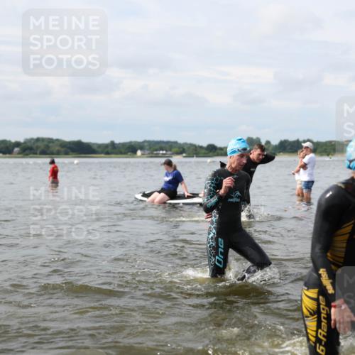 21.06.2026 - Viking Triathlon Michael Strokosch http://msf.ph/oto/9823219 21.06.2026 10:38:37 Schwimmen 53, 55, 144, 300, 303, 397, 419, 546, 567, 666 meine-sportfotos.de
