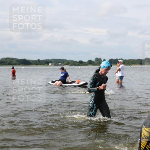 21.06.2026 - Viking Triathlon Michael Strokosch http://msf.ph/oto/9823220 21.06.2026 10:38:38 Schwimmen 53, 55, 144, 300, 303, 397, 419, 546, 567, 666 meine-sportfotos.de