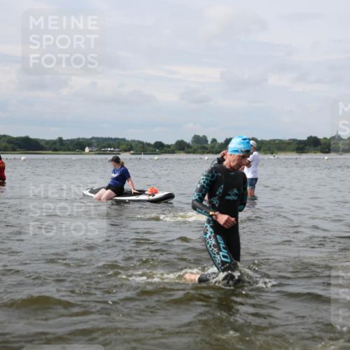 21.06.2026 - Viking Triathlon Michael Strokosch http://msf.ph/oto/9823221 21.06.2026 10:38:38 Schwimmen 53, 55, 144, 300, 303, 397, 419, 546, 567, 666 meine-sportfotos.de