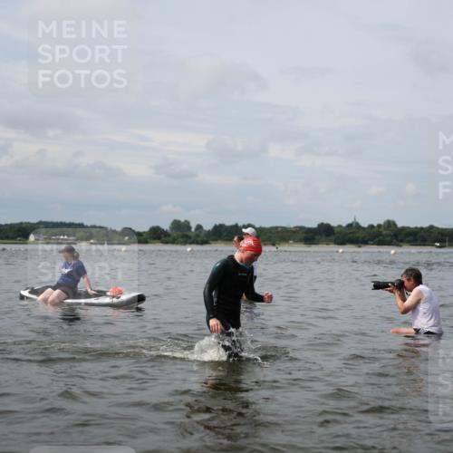 21.06.2026 - Viking Triathlon Michael Strokosch http://msf.ph/oto/9823238 21.06.2026 10:38:47 Schwimmen 53, 144, 303, 419, 559, 666 meine-sportfotos.de